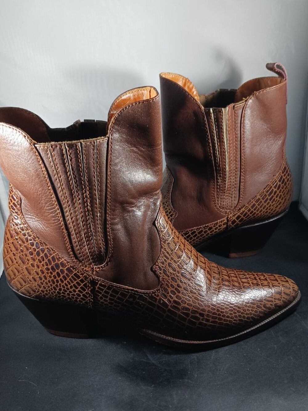Vintage Women's Western Boot Brown Leather size 9